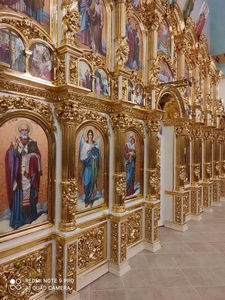 Іконостаси України - різьблене оздоблення храмів 